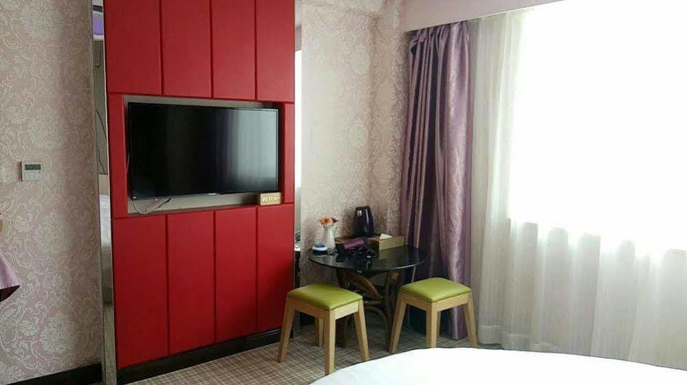 Coinfamily Hotel Shanghai Bagian luar foto